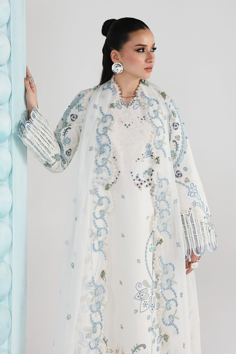AA1 Original Qalamkar brand stitched 3-piece Luxury Lawn with Chiffon Dupatta Emberoidered embellished Dress.
