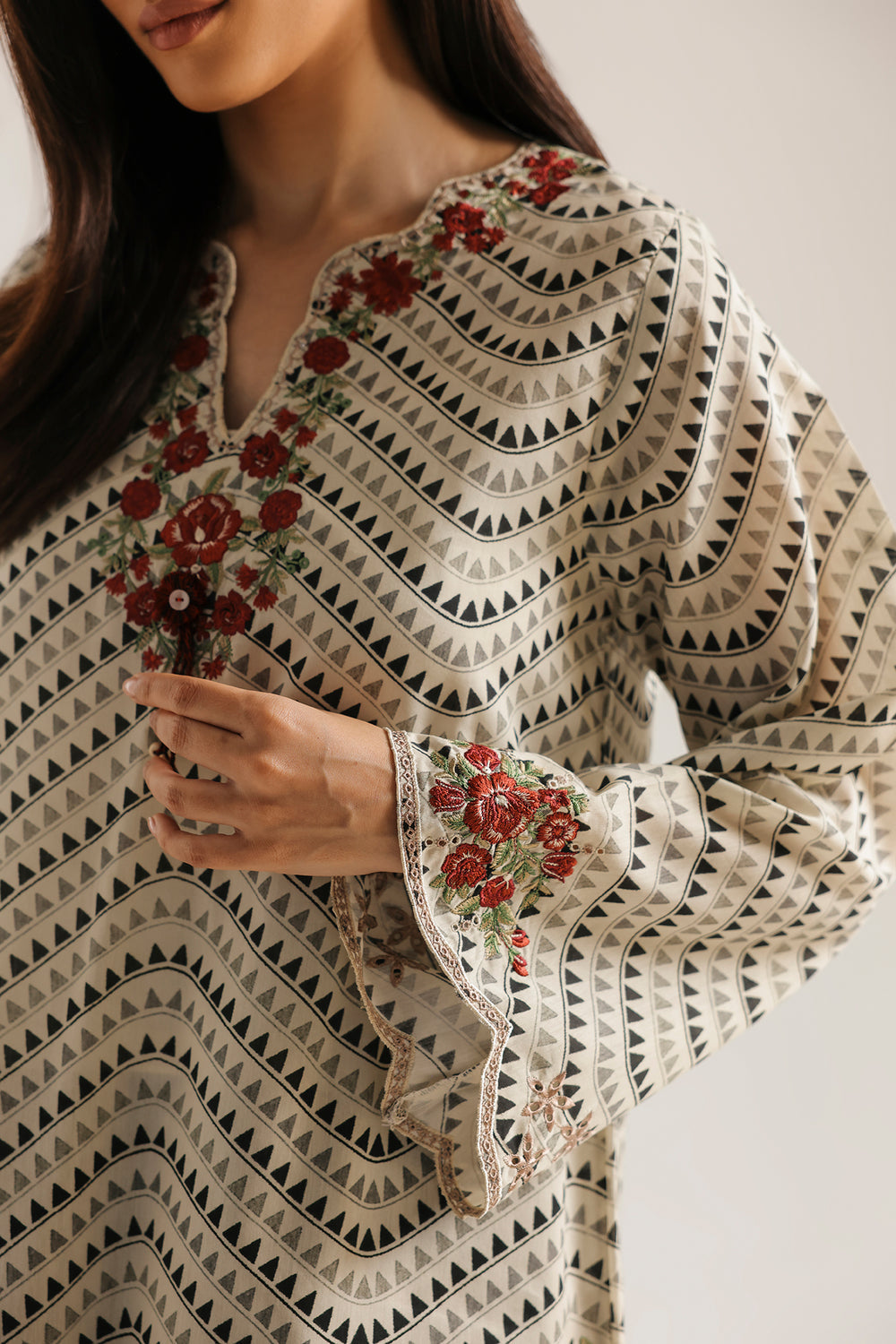 ETHNIC ORIGINAL 2-PIECE Summerwear with farshi shalwar