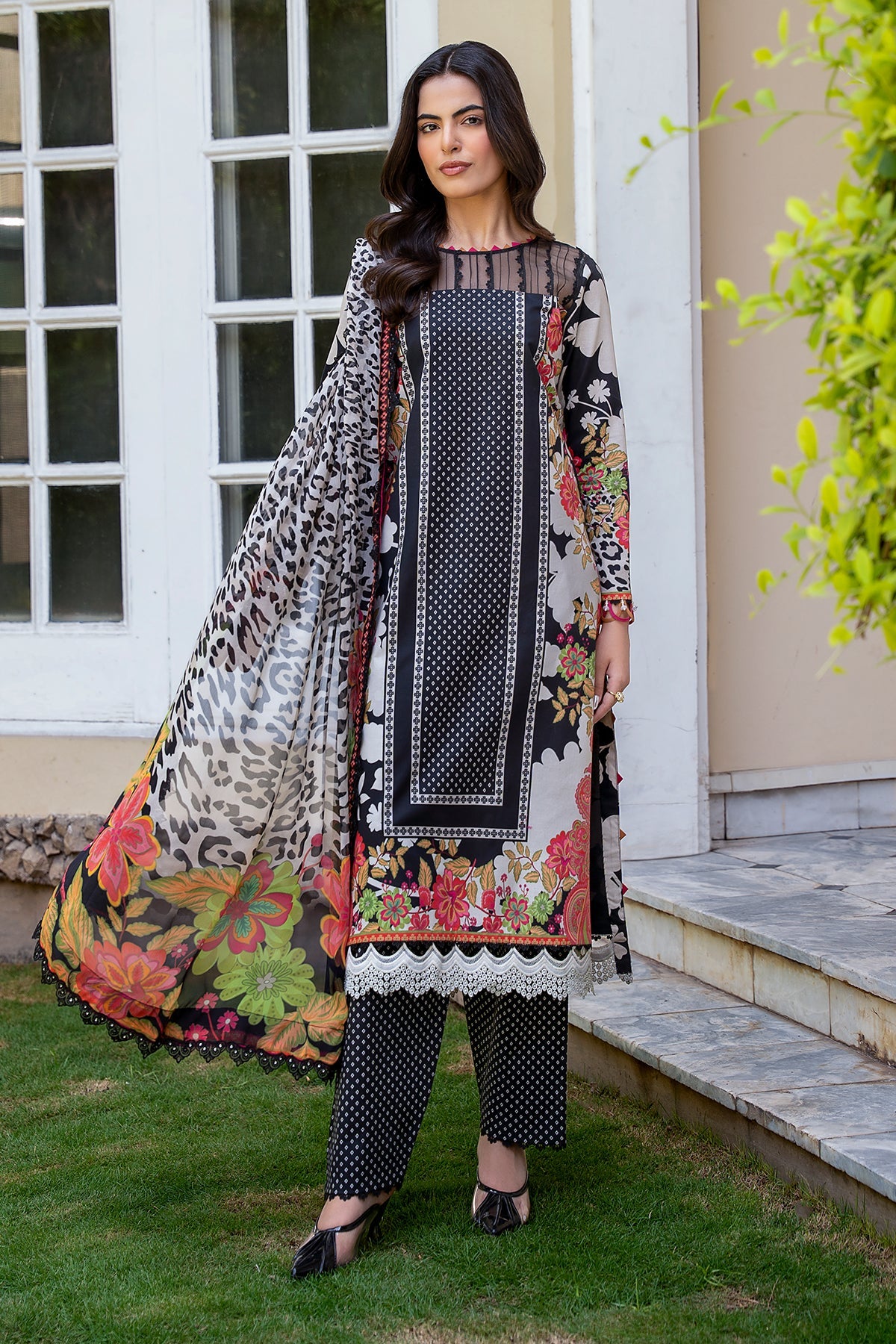 01 Chrizma original brand stitched 3-piece summer wear lawn embroidered with chiffon dupata