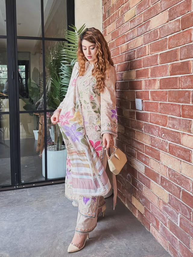 AA1 Aneela's original 3-piece Embroidered lawn with silk dupata