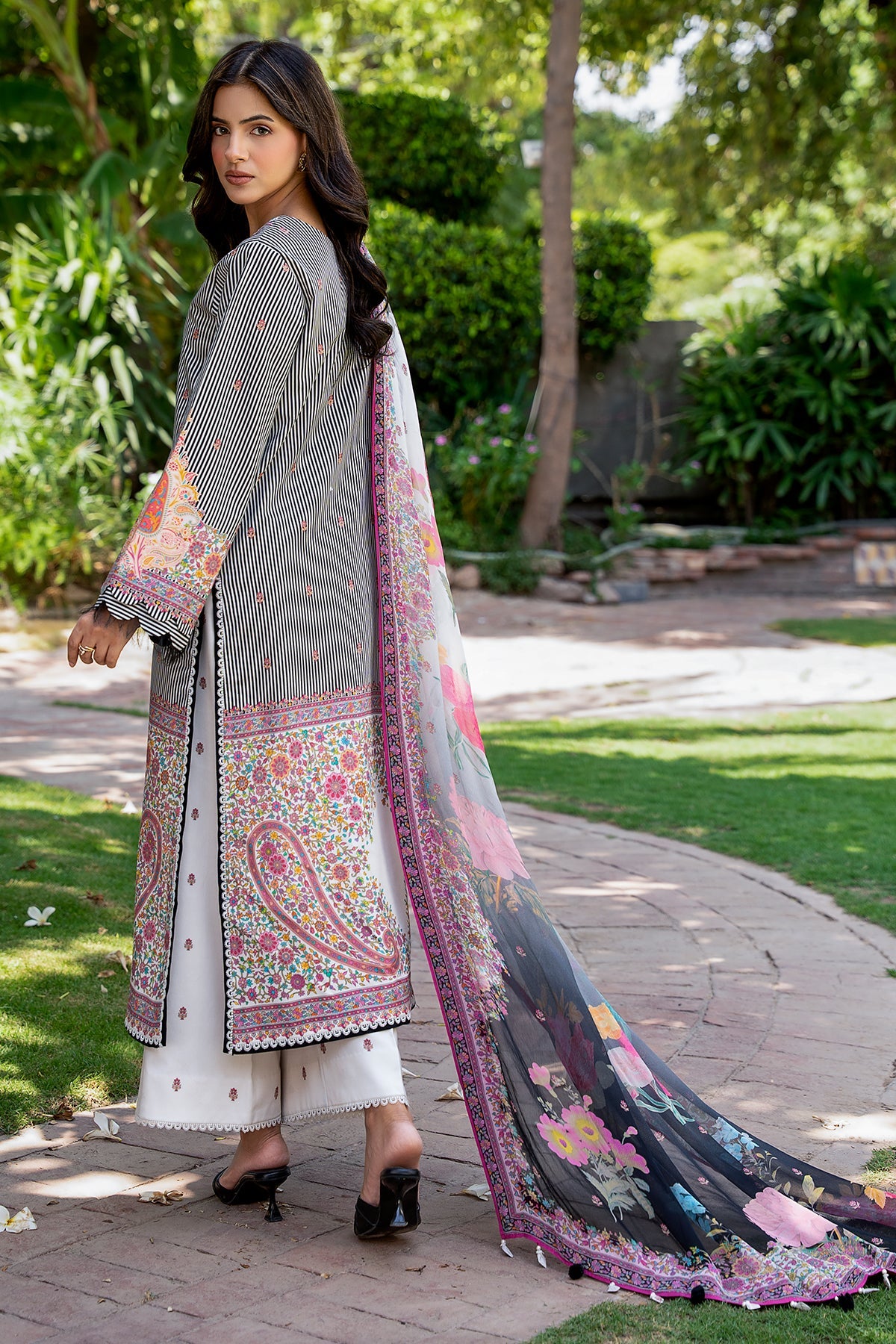 01 Chrizma original brand stitched 3-piece summer wear lawn embroidered with chiffon dupata