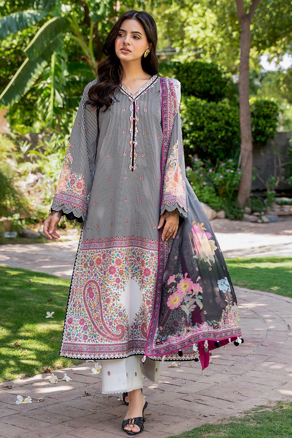 01 Chrizma original brand stitched 3-piece summer wear lawn embroidered with chiffon dupata
