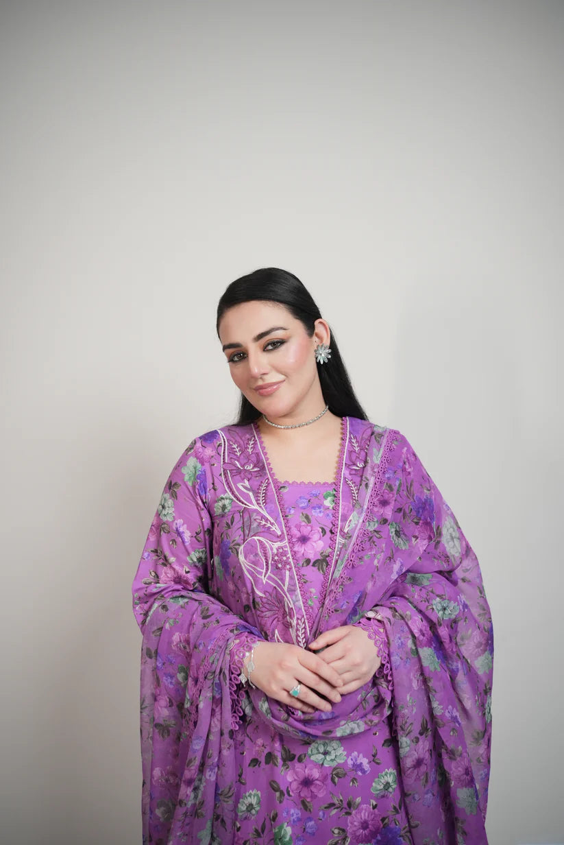 Aneela's original Cambric Cotton 3-piece suit with chiffon dupata