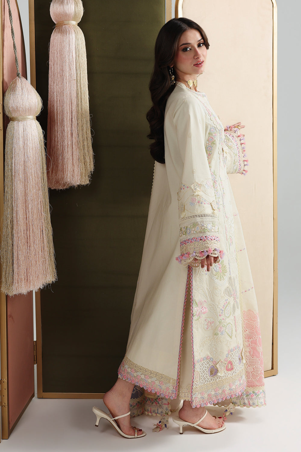 AA1 Original Qalamkar brand stitched 3-piece Luxury Lawn with soft net Dupatta Emberoidered embellished Dress.