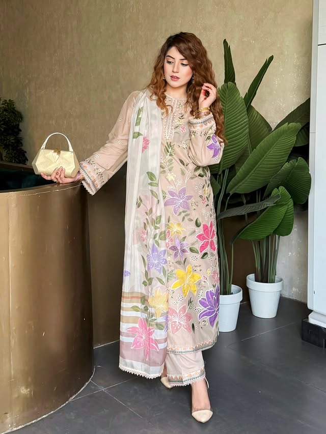 AA1 Aneela's original 3-piece Embroidered lawn with silk dupata