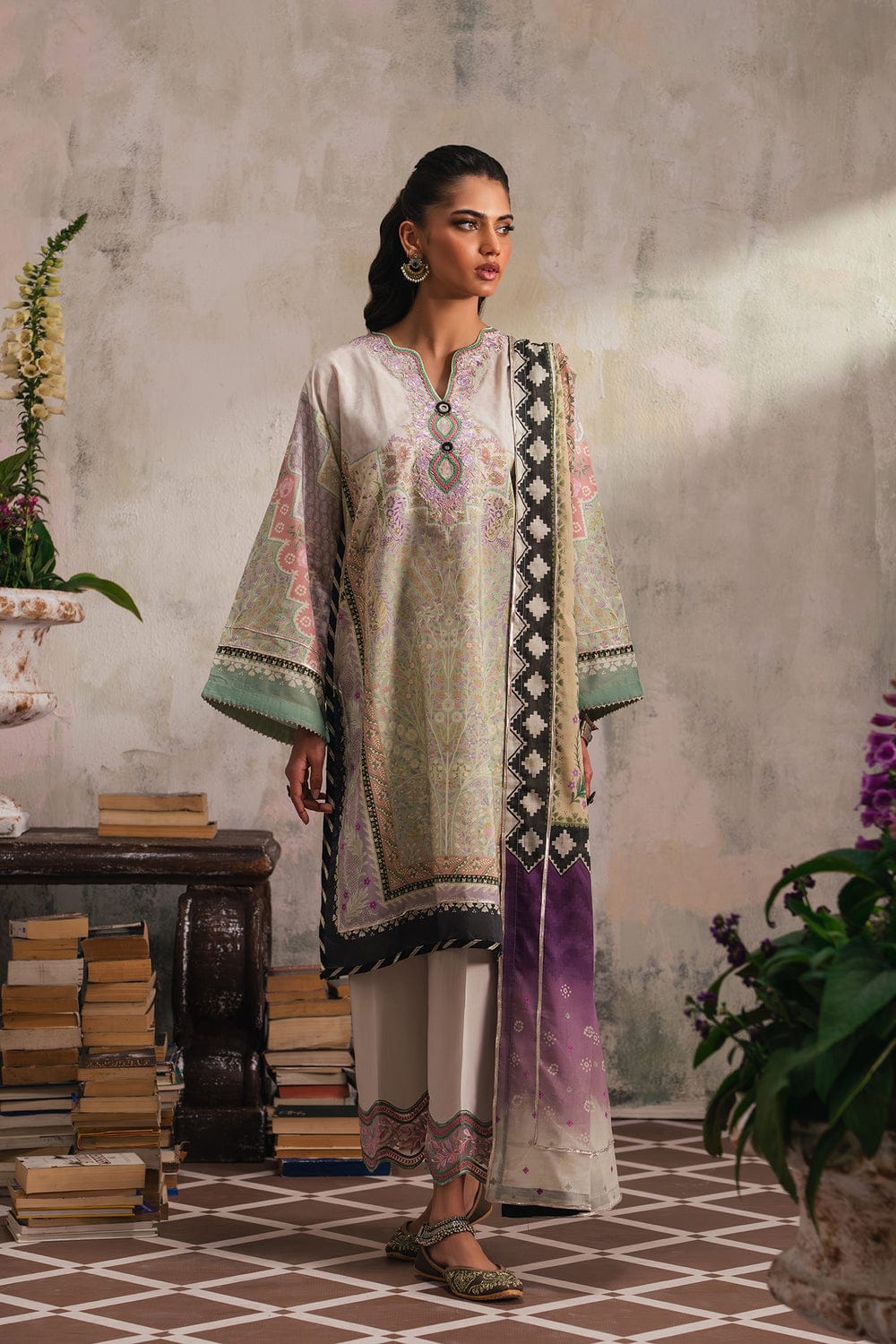 -1 Ethnic original 3-piece summer wear embroidered suit