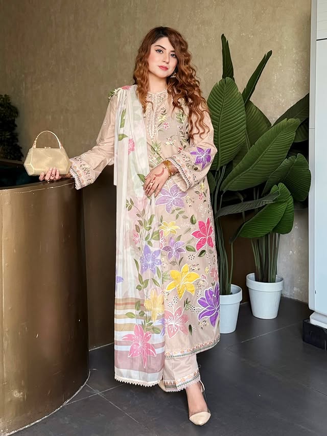 AA1 Aneela's original 3-piece Embroidered lawn with silk dupata