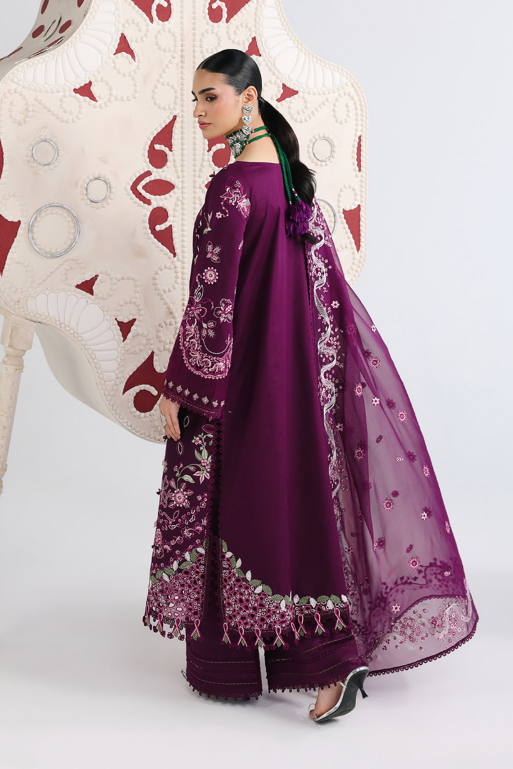 AA1 Original Qalamkar brand stitched 3-piece Luxury Lawn with Chiffon Dupatta Emberoidered embellished Dress.