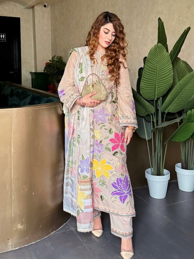 AA1 Aneela's original 3-piece Embroidered lawn with silk dupata