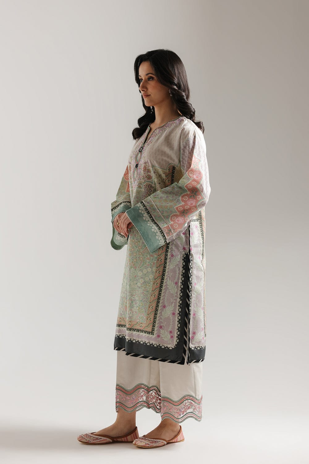 -1 Ethnic original 3-piece summer wear embroidered suit