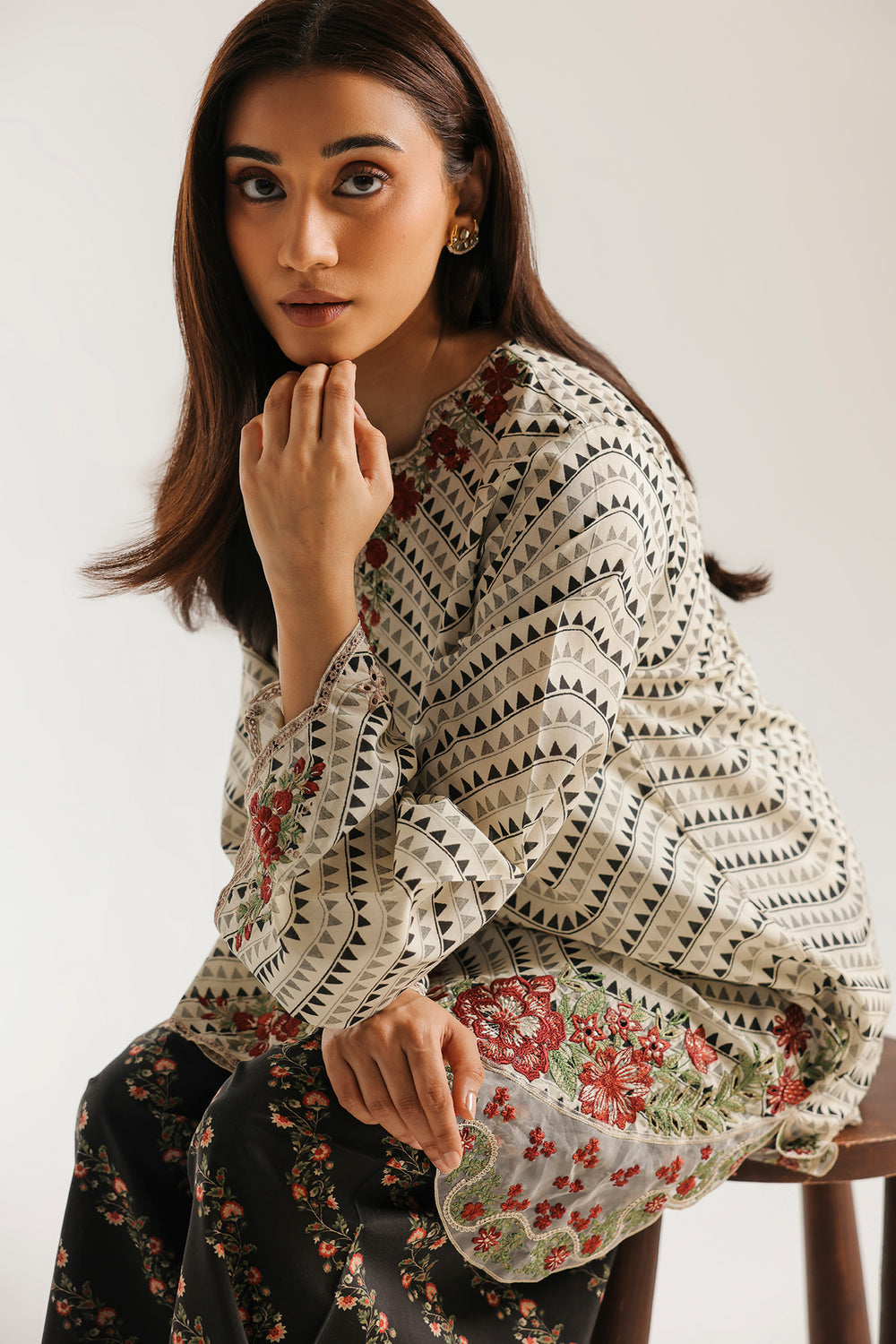 ETHNIC ORIGINAL 2-PIECE Summerwear with  farshi shalwar