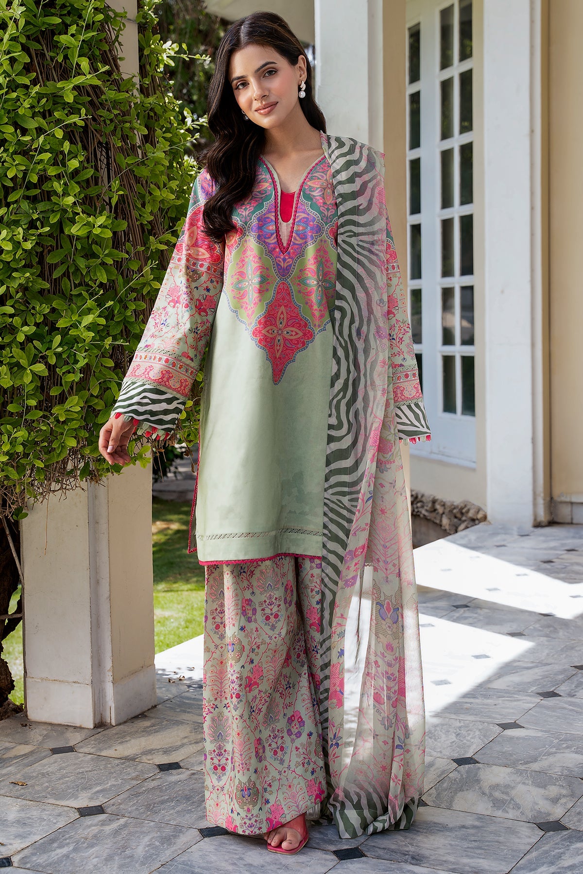 01 Chrizma original brand stitched 3-piece summer wear lawn embroidered with chiffon dupata.