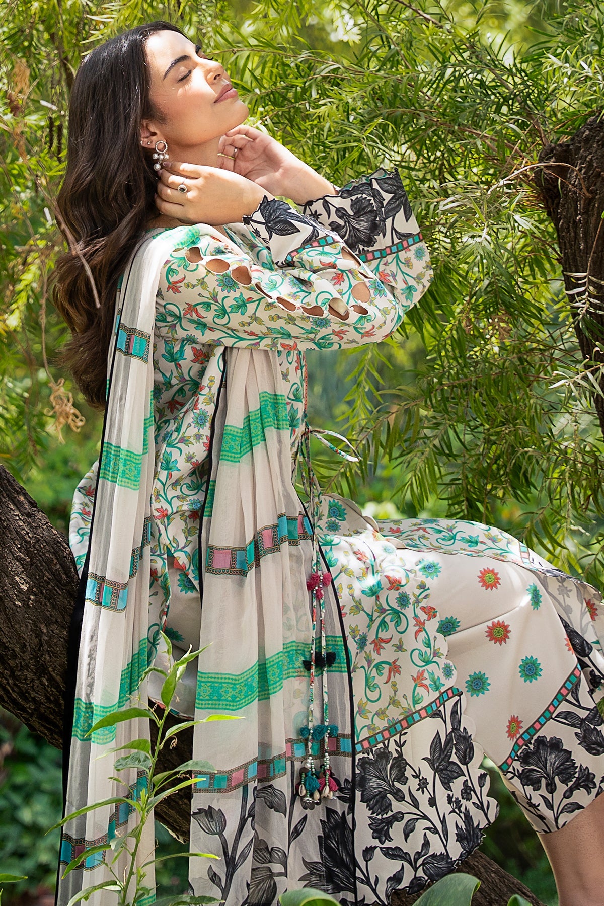01 Chrizma original brand stitched 3-piece summer wear lawn embroidered with chiffon dupata