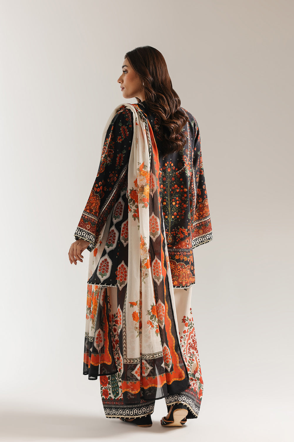 ETHNIC ORIGINAL 3-PIECE Summerwear with Swiss Lawn dupatta farshi shalwar