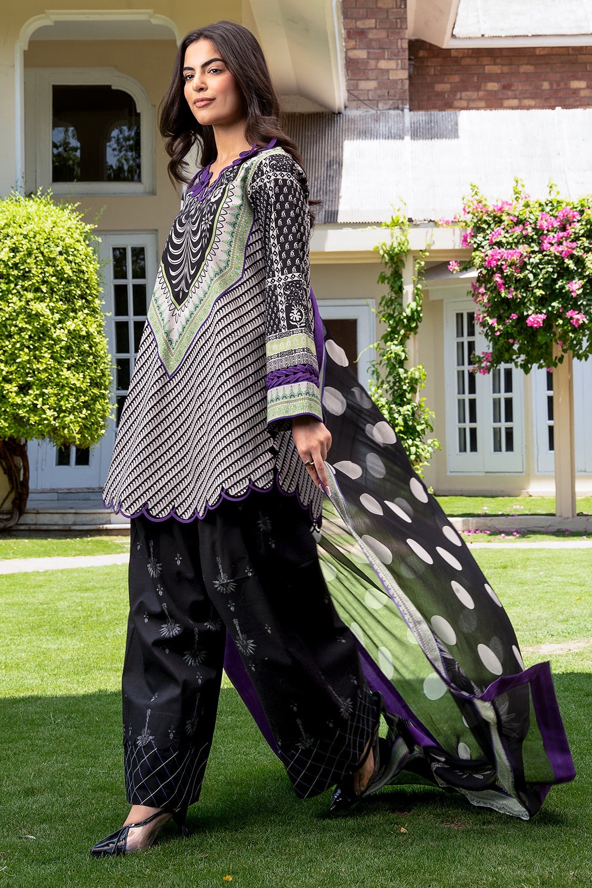 01 Chrizma original brand stitched 3-piece summer wear lawn embroidered with chiffon dupata