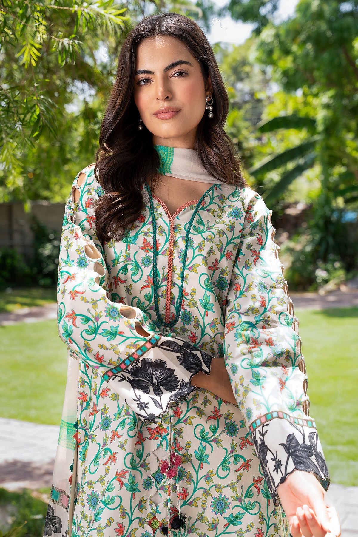 01 Chrizma original brand stitched 3-piece summer wear lawn embroidered with chiffon dupata
