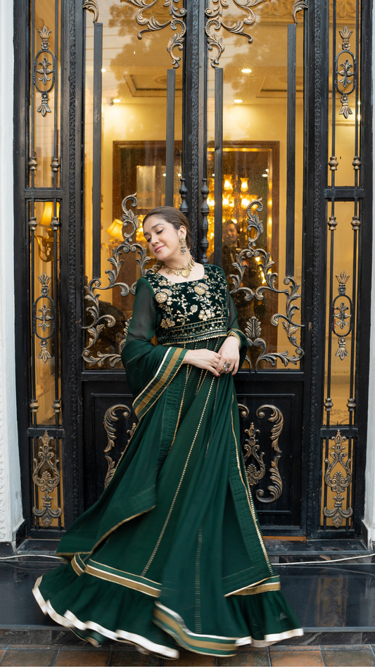 Original by Zahra ahmad brand yok is velvet rest chiffon fabric with chiffon dupata length 50 to 55"