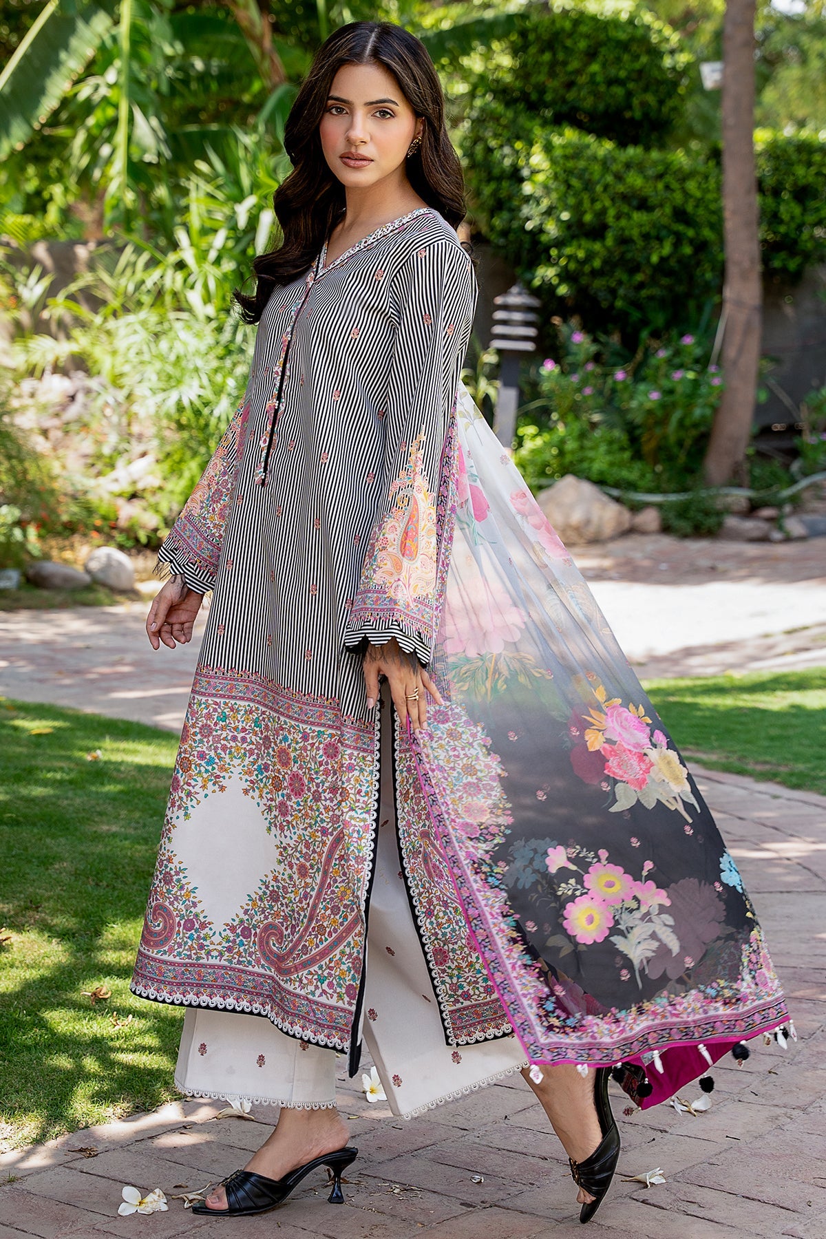 01 Chrizma original brand stitched 3-piece summer wear lawn embroidered with chiffon dupata